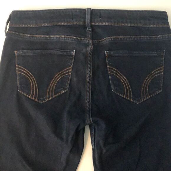 EUC Hollister Skinny Jeans - Picture 3 of 4